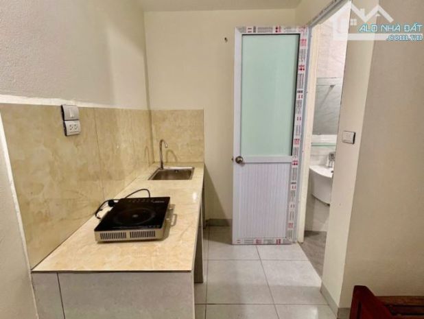 Cho thuê nhà 1 tầng+gác xép dtsd32m2+nội thất, ngõ ô tô 7312515