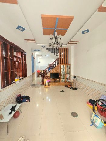 Trung tâm trường thọ - nhà 3 tầng 4pn rộng rải - đầy đủ 7312783