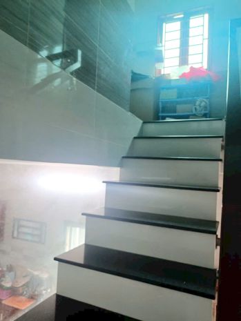 Nhà góc 2 tầng hẻm 23 đường hồ thành biên p4q8. giá: 2.85 tỷ 7312789