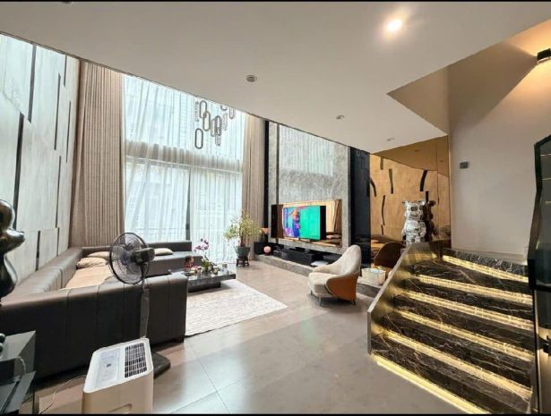 Siêu phẩm 5 tầng ở sướng ngõ ô tô thang máy trung tâm quận 7312892