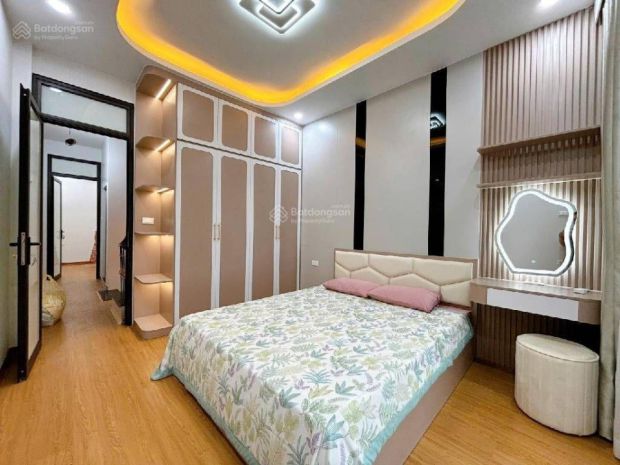 Bán nhà hoàng liệt dt50m2 x5t,ngõ oto tránh,thang máy,nhà 7313328