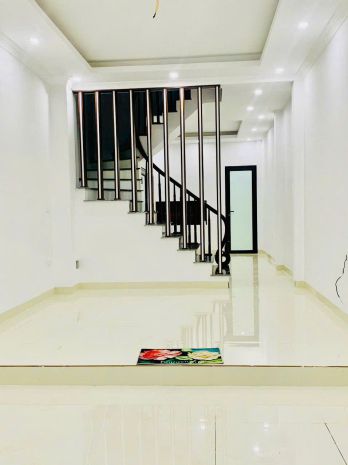 Cc cần bán căn nhà 4 tâng ngay trung tâm hoài đức .
ô tô 7313386