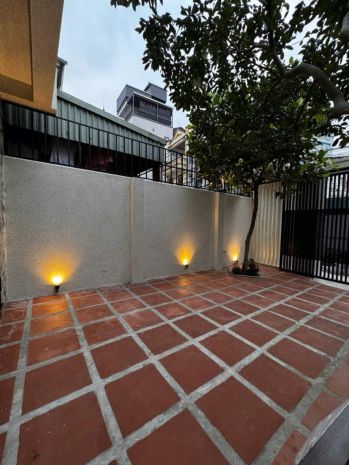 Biệt thự sân vườn mini  trung tâm việt hưng  long biên 7313528