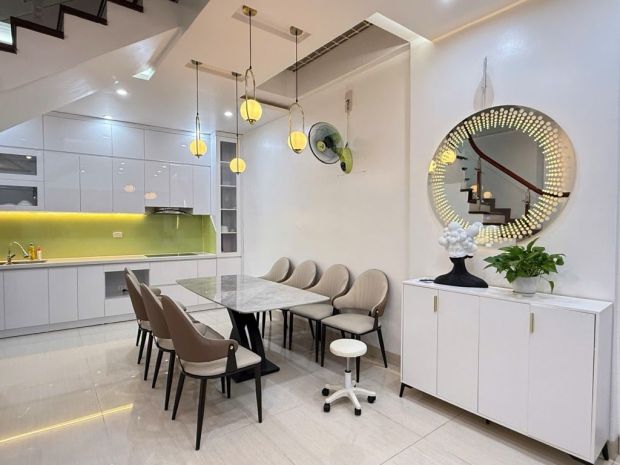 Duy nhất 1 căn. hơn 9 tỷ ngọc lâm 35m x 5t oto đỗ cửa ở 7313588