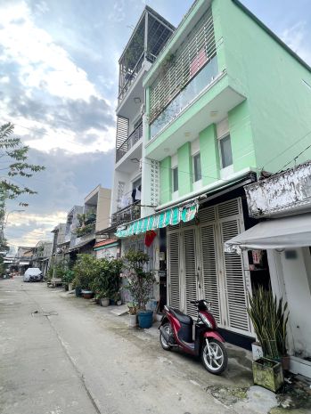 Nhà mới 3 tầng c3 phạm hùng,bình hưng,bình chánh. giá: 3.7 7315030