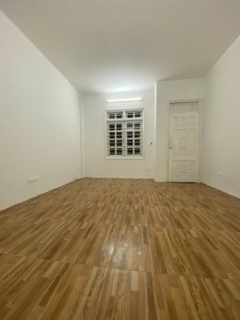 Nhà ngọc thụy  full nội thất  ô tô qua  ở ngay, khai 7317499