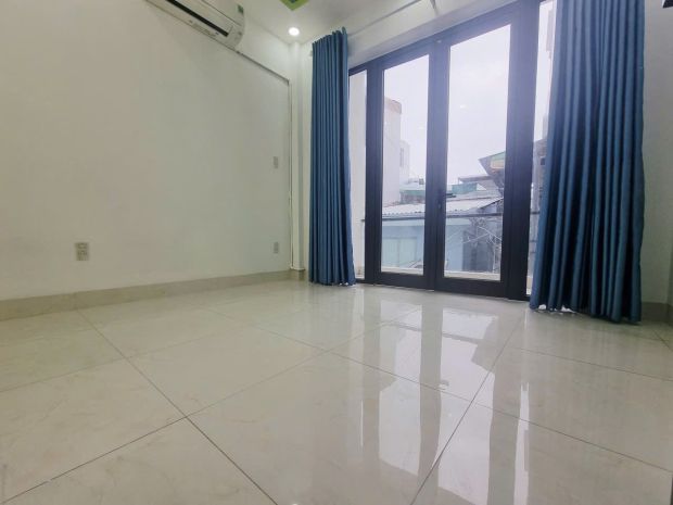 Bán nhà lạc long quân  3 tầng kiên cố  53.7m²  giá 4.8 tỷ 7318277