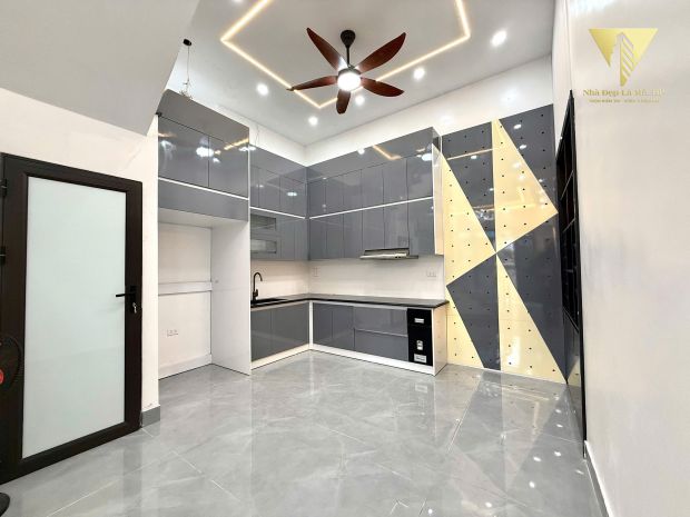 Bán nhà 4 tầng sau nguyễn hữu tuệ  ngô quyền  ô tô đỗ sát 7321171