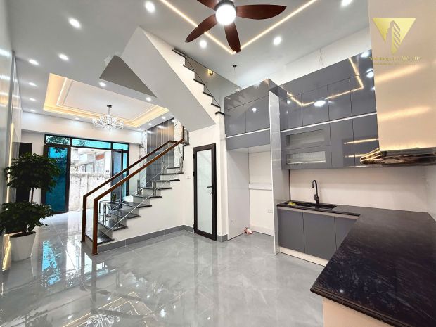 Bán nhà 4 tầng sau nguyễn hữu tuệ  ngô quyền  ô tô đỗ sát 7321172