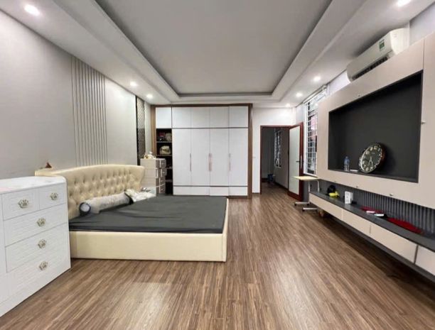 Nhà đẹp, bán nhà võng thị  lạc long quân, ô tô vào nhà, 7324277