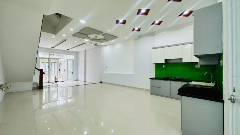 Nhà mặt tiền 6m-100m2- gần siêu thị go-khai thác kinh doanh 7325099