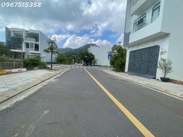 Đất đẹp 104m2 - kđt nam vĩnh hải- cách chợ vĩnh hải chỉ 7325150