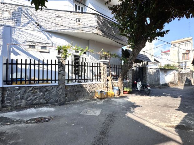 Bánnhà linh xuân thủ đức 232m2 9x23, hẻm xe hơi, full 7327333