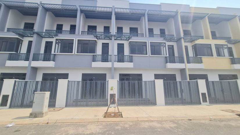 Cho thuê nhà nguyên căn  trung tâm kcn phước đông 7328047