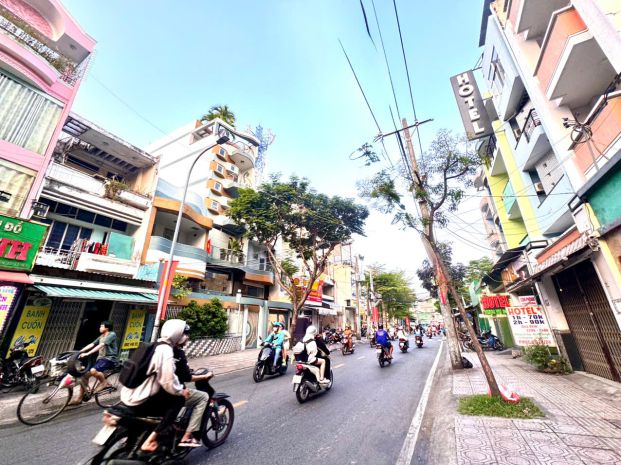 Bán nhà 6 tầng- mặt tiền đ.vinh hội, quận 4- dt 4m*25m 7328972