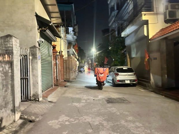 Bán nhà 3 tầng khu vực trung tâm thị trấn yên viên - hàng 7329137