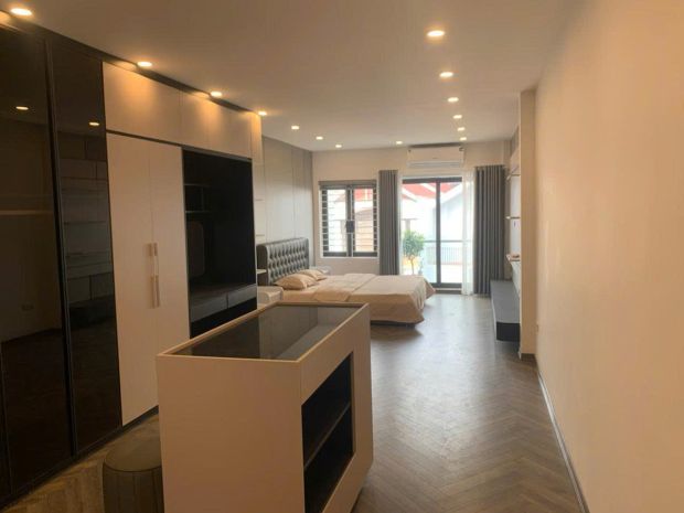 Bán nhà nguyễn văn linh 56m 7 tầng thang máy kinh doanh ô 7330356