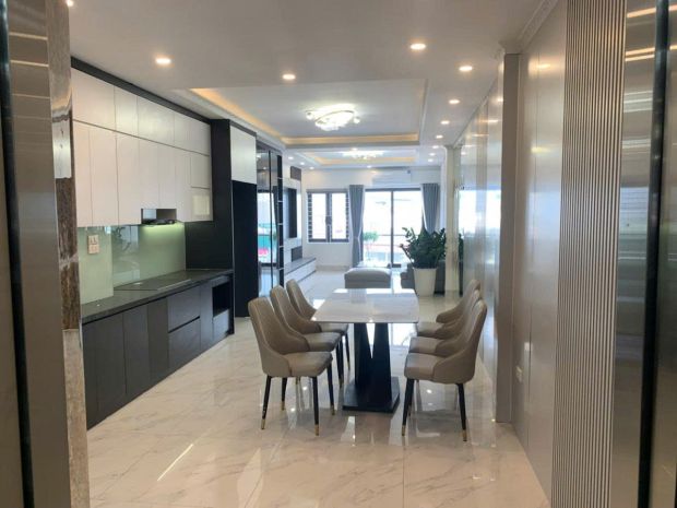 Bán nhà nguyễn văn linh 56m 7 tầng thang máy kinh doanh ô 7330358