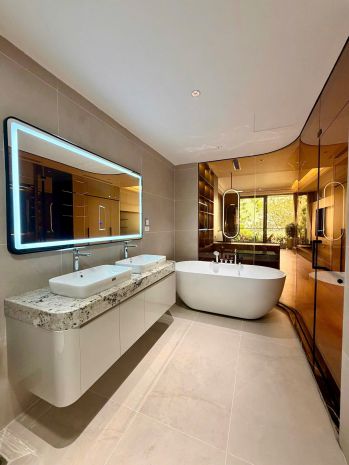 Bán nhà đẹp 35m2 gần ngọc lâm, long biên, 4 tầng  ở ngay 7332445