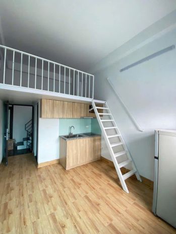 Cho thuê ccmn phố đỗ thuận,bạch mai,phòng đẹp, có gác xép 7332890