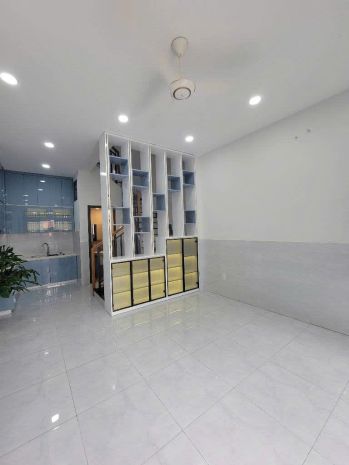 Nhà 4 tầng dương quảng hàm gò vấp, 3pn 4wc, hẻm xe tải, gần 7335276