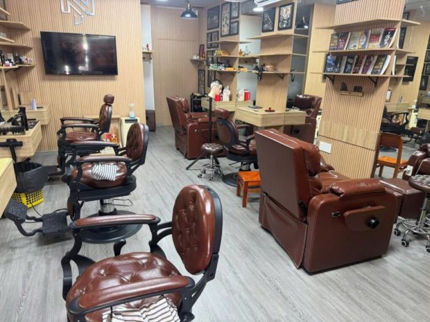 Sang nhượng salon tóc nam  vị trí đẹp, khách ổn định địa 7335339