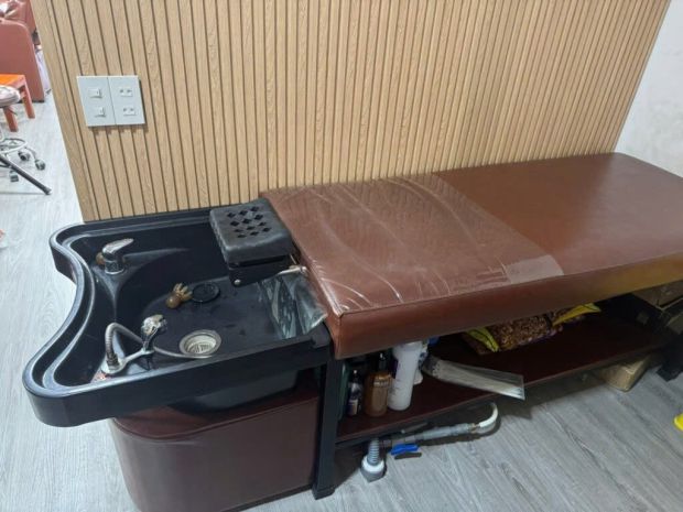 Sang nhượng salon tóc nam  vị trí đẹp, khách ổn định địa 7335340