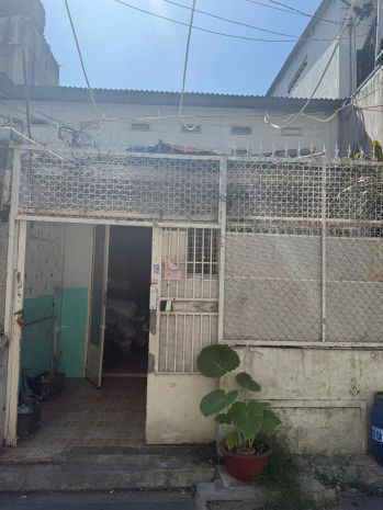 Ngộp ngân hàng  bán gấp nhà vị trí đẹp  hẻm xe tải  cách 7335356