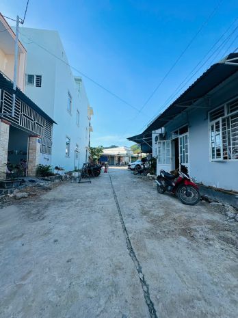 Đất tặng nhà gác lửng  đường 7m ô tô  gần biển  94m² 7335990