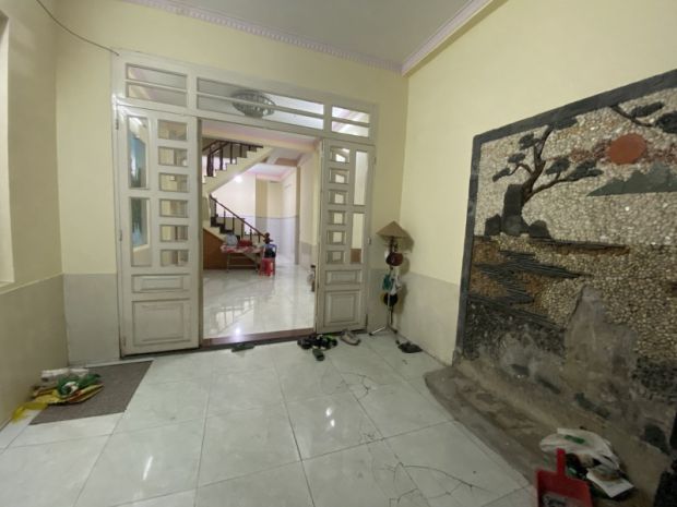 Bán nhà 1 trệt 1 lầu dĩ an,đường 2 ô tô,shr,gần vincom dĩ an 7337332