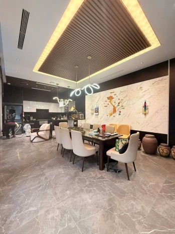 Cho thuê biệt thự cao cấp  bể bơi trong nhà  thang máy  f 7339026