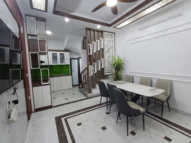 Bán nhà phúc lợi 5 tầng 3 ngủ mặt tiền 5m ô tô gần 5,9 tỷ 7339098