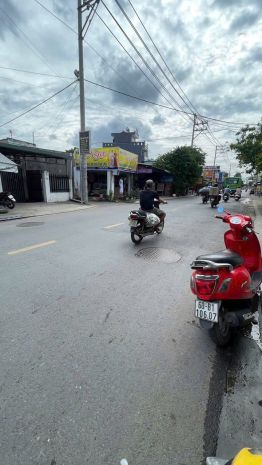 Ban nha măt tiên 5,7x45m gia 14,9 ty đương đăng 7341496