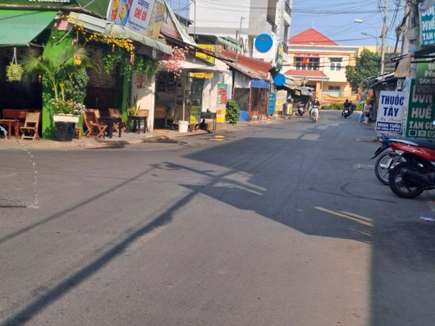 Ban nha măt tiên 8x25m gia 12,5 ty đương hiêp 7341668