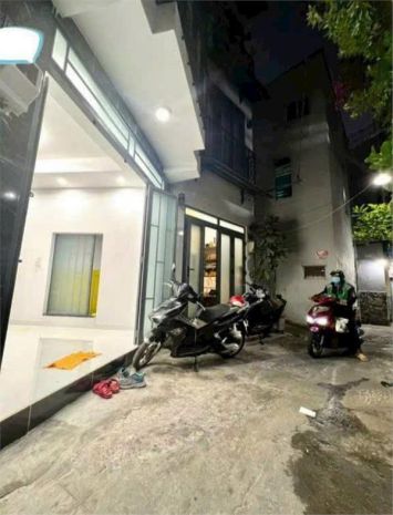 Bán nhà thích quảng đức, phú nhuận, hẻm ba gác, dt 30m2, 7343068