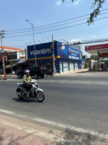 Siêu vip góc 2 mặt tiền tô ký  dòng tiền 40trtháng  vị 7343597