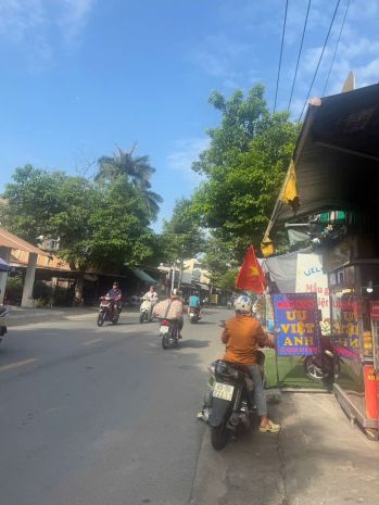 Mặt tiền huỳnh thị hai  ngang 8m hiếm  cách nguyễn ảnh 7343638