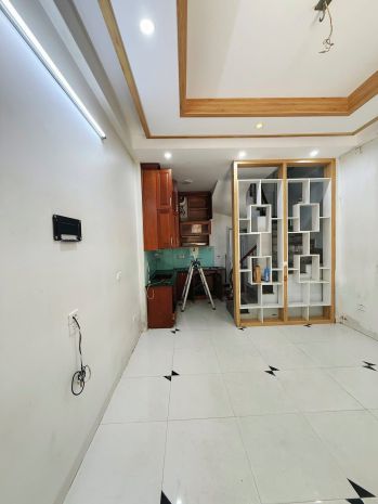 Cho thuê nhà ngõ oto giáp nhị 32 m2 * 5 tầng, 3 phòng ngủ, 7343764