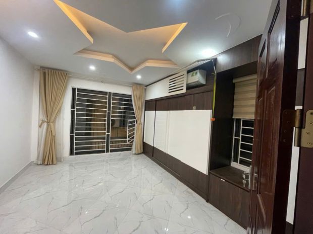 Bán nhà 5 tầng phố 83, vị trí cực đẹp tại trung tâm hbt 7343817