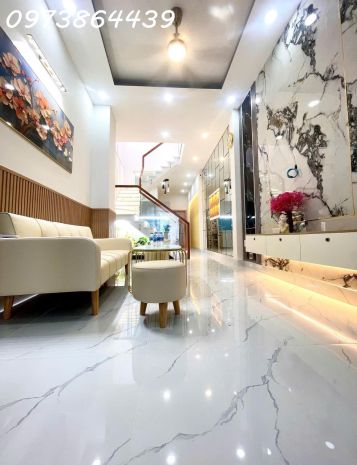 Nhà mới 100  full nội thất  dọn vào ở ngay
  - gần chợ 7344524