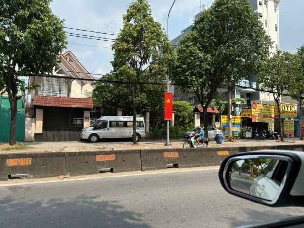 Cần bán-biệt thự phố - lê thị riêng-  q12,- 1053m2  giá chỉ 7344537