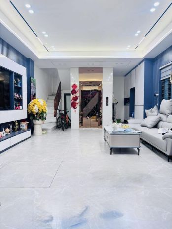 Phố cổ linh long biên nhỉnh 11 tỷ có căn nào ngon hơn 50m2 7345793