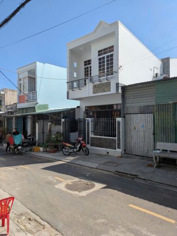 Cho thuê nhà bắc nha trang  3pn  đường rộng 8m có vỉa hè 7346074