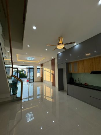 Bán nhà xây mới kiên cố 1 trệt 1 lầu, phong cách hiện đại, 7347055