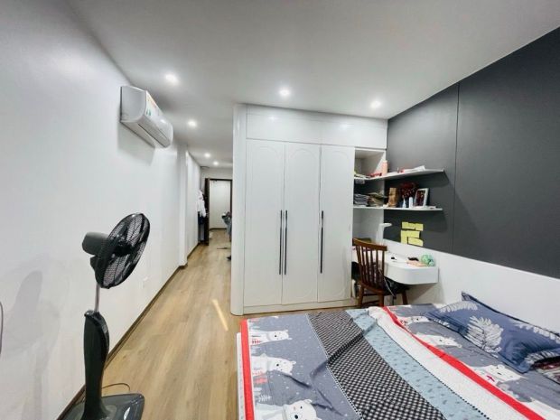 Bán nhà đẹp nguyễn văn cừ- dân xây- oto- sát phố 60m 5 tầng 7347167