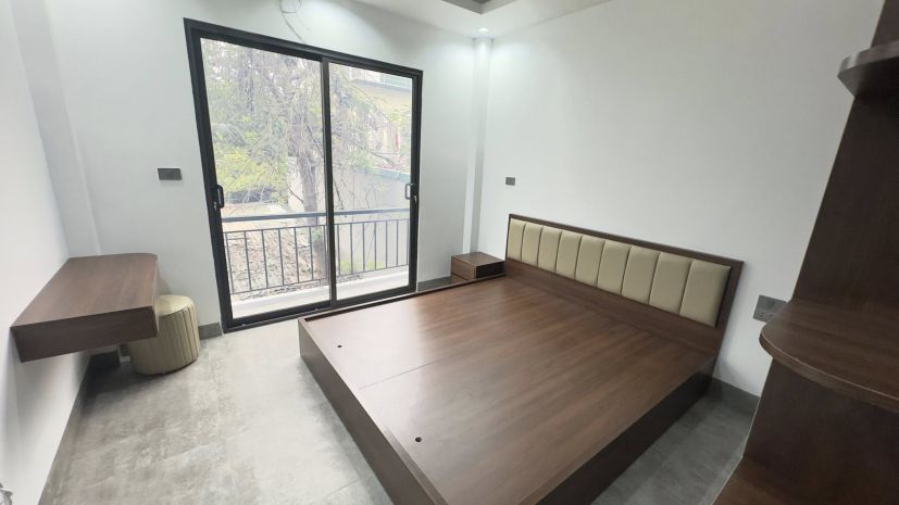 Nhà đẹp ở luôn phố lạc long quân 58m 5t giá 15 tỷ ngõ 7347939