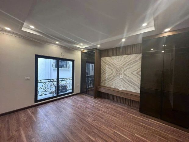 Bán nhà bồ đề 43m 6 tầng mt4m thang máy gara ô tô hơn 16 tỷ 7348608