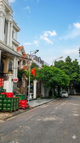 Bán đất biệt thự việt hưng - 330m2 - mặt tiền 12m - sát 7349044