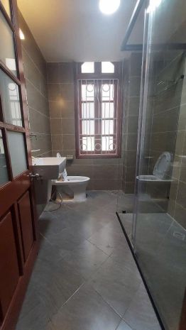 Ban nha ngo ô tô tranh phô quan nhân 6 tâng x80m2 gia 7350105