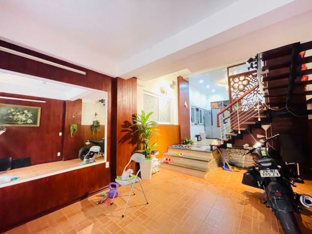 Lạc long quân 50m x6 tầng 18,9 tỷ ô tô qua nhà,ngõ 7350897